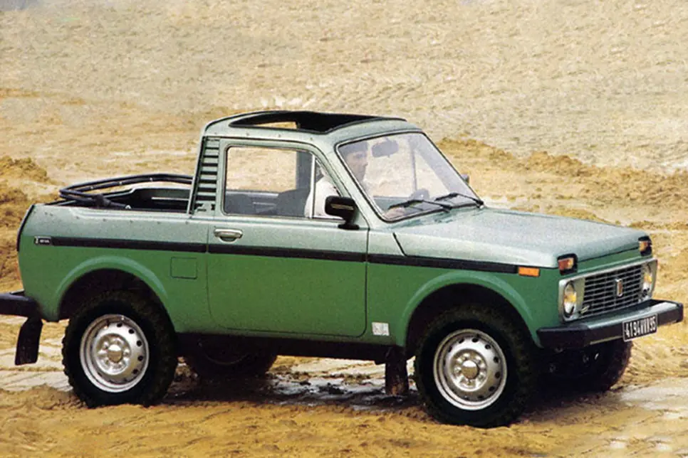 Внедорожнікі- «кабріолети» в своєму модельному ряду мали і більш імениті компанії: Jeep випускав Wrangler, і Suzuki - легендарну Vitara, і навіть Mercedes-Benz пропонував «відкритий» G-class