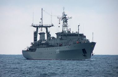 5 березня 2014 року, 9:09 Переглядів:   Екіпаж корабля Славутич дав відсіч нападникам