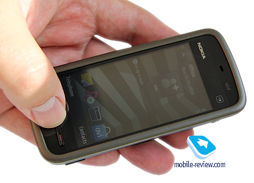 На відміну від Nokia 5800, змінили внутрішні кріплення, тепер корпус монолітний, жоден з куточків не відходить, самі кріплення цілком надійні
