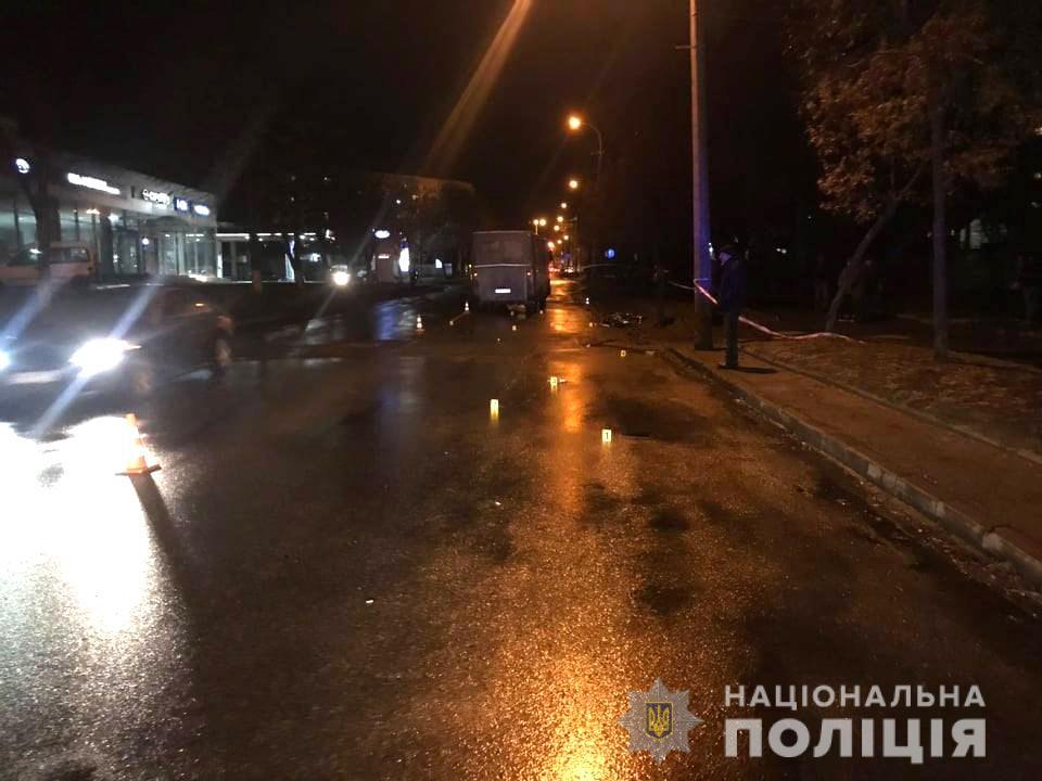 Один з пішоходів помер на місці події, інший - через годину в лікарні