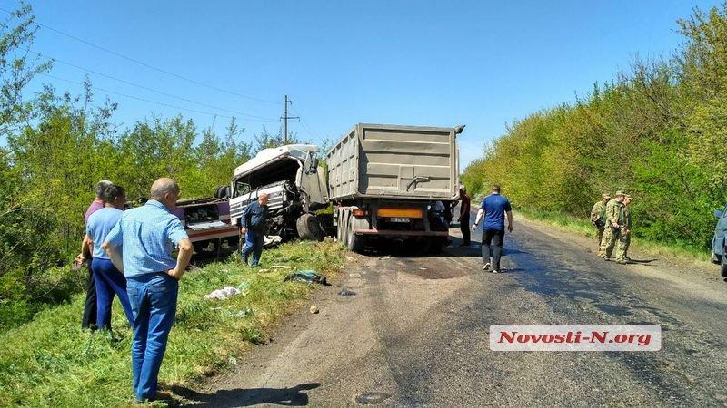 Постраждалих доставили в медичні установи для надання допомоги