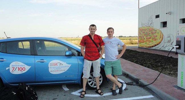 Команда ElectroCars продовжує проводити польові дослідження можливості подорожувати по Україні (і не тільки) на електромобілях